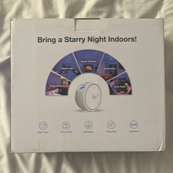 Starry Night Indoor Projector - Picture 1 of 2
